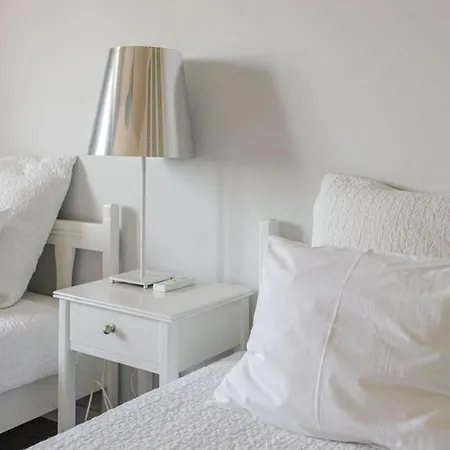 Three Bedroom Modern Flat * 아이아 나파